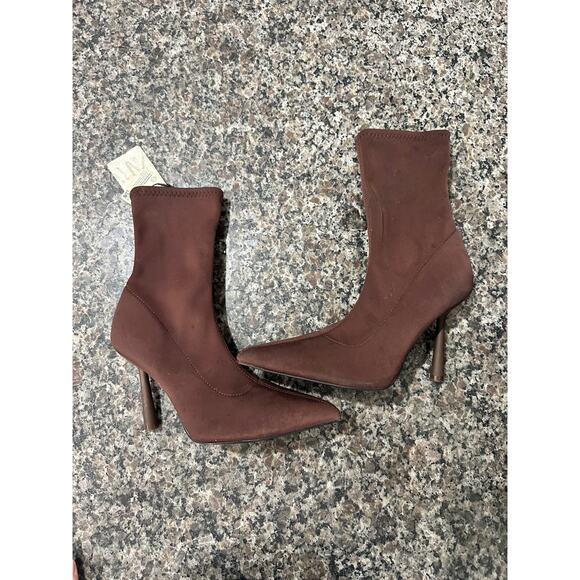 NWT. Zara Brown Stretchy Fabric Sock Style Ankle Boots. Size 7.5 - Picture 3 of 4